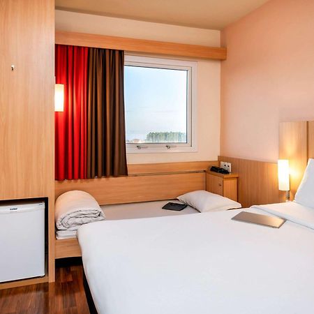 Ibis Ourinhos Hotel Ngoại thất bức ảnh