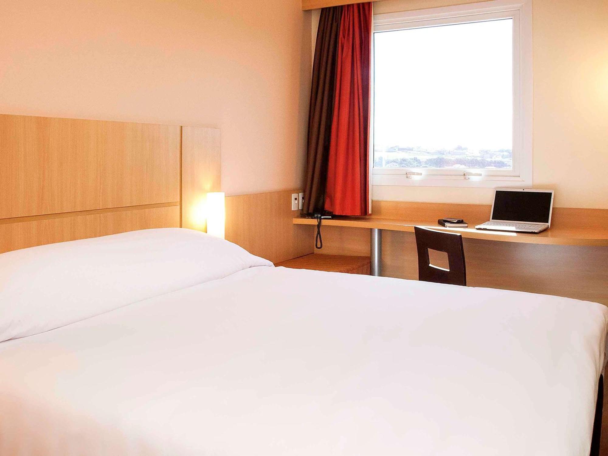 Ibis Ourinhos Hotel Ngoại thất bức ảnh