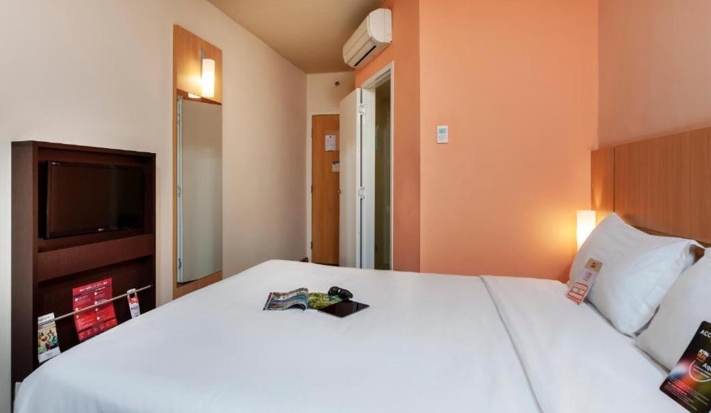 Ibis Ourinhos Hotel Ngoại thất bức ảnh