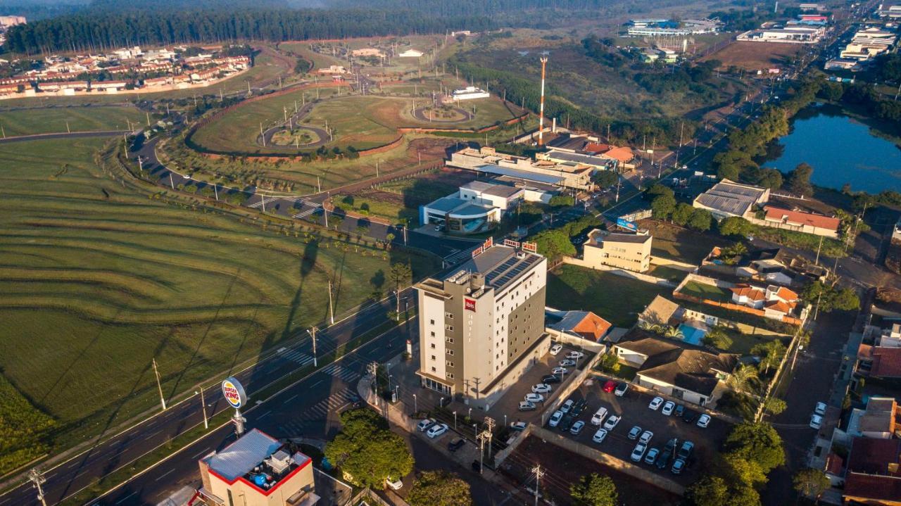 Ibis Ourinhos Hotel Ngoại thất bức ảnh